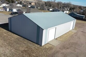 1305 1st st, Ogallala, NE for lease Interior Photo- Image 1 of 13