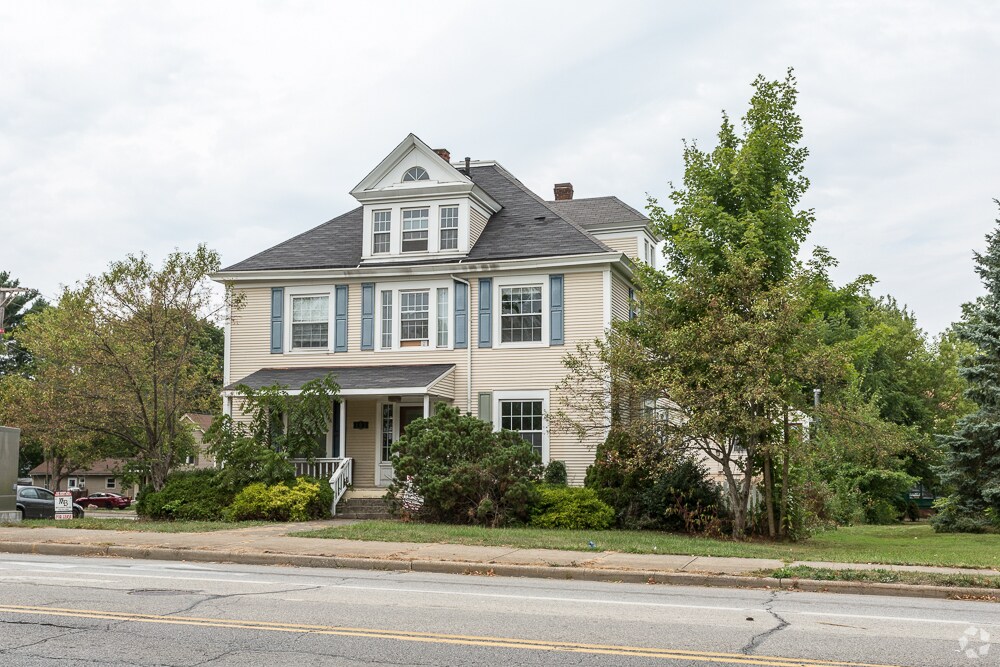 101 E Highland Ave, Ravenna, OH for sale Primary Photo- Image 1 of 1