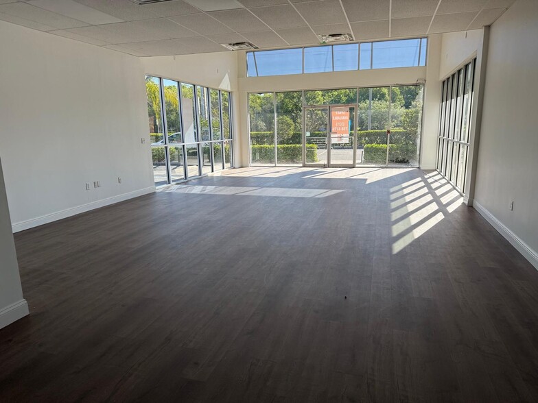 1418 N Semoran Blvd, Orlando, FL for lease - Building Photo - Image 2 of 16