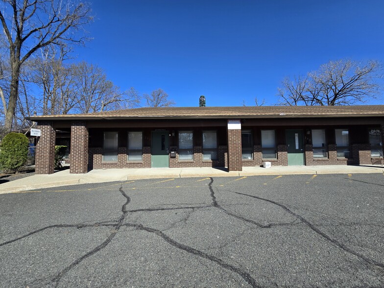 250-260 Old Nyack Tpke, Spring Valley, NY for sale - Building Photo - Image 1 of 1