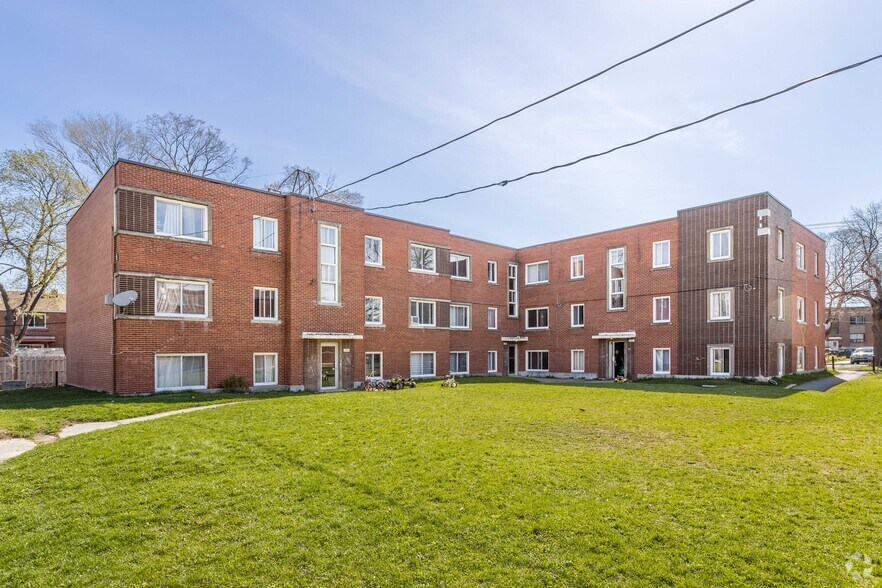 17011707 St Rochon, SaintLaurent, QC H4L 1W9 Multifamily for Sale