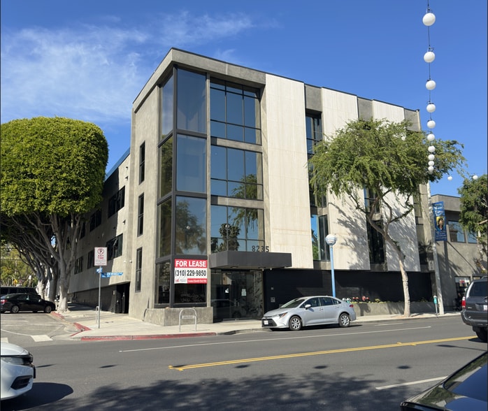 8235 Santa Monica Blvd, West Hollywood, CA for lease - Building Photo - Image 2 of 12