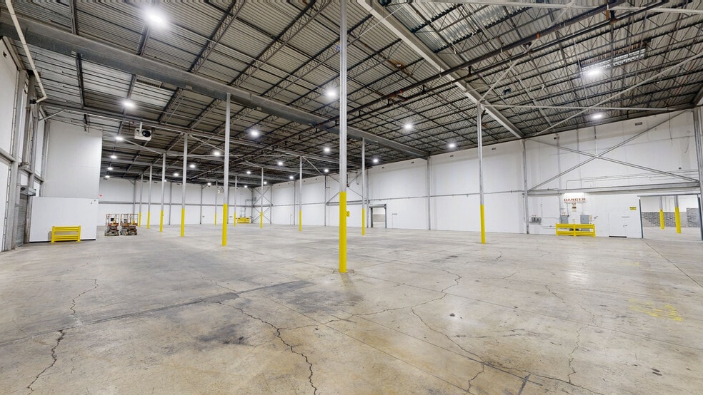 95 Mayhill St, Saddle Brook, NJ for lease - Matterport 3D Scan - Image 2 of 9