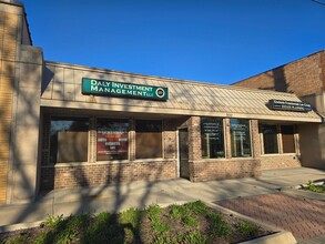 930 E Northwest Hwy, Mount Prospect, IL for lease Building Photo- Image 2 of 2