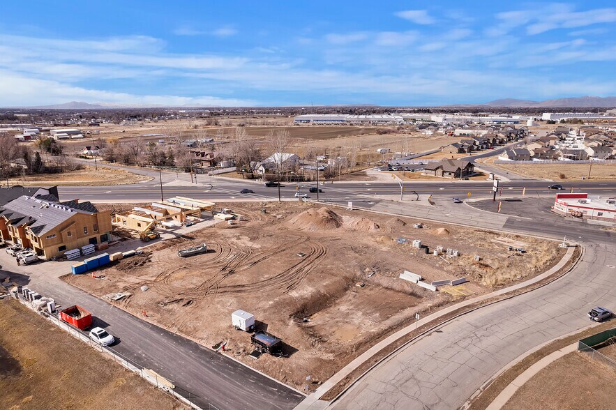 2135 700 w, Harrisville, UT for lease - Primary Photo - Image 3 of 14