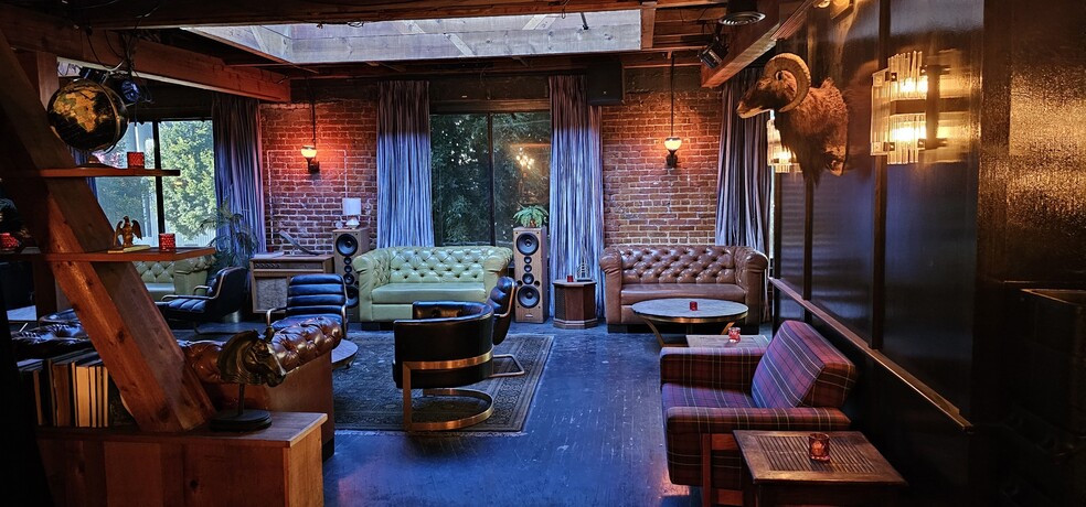 6356 Hollywood Blvd, Los Angeles, CA for lease - Building Photo - Image 2 of 6