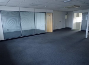 427 Lichfield Rd, Birmingham for lease Interior Photo- Image 2 of 2