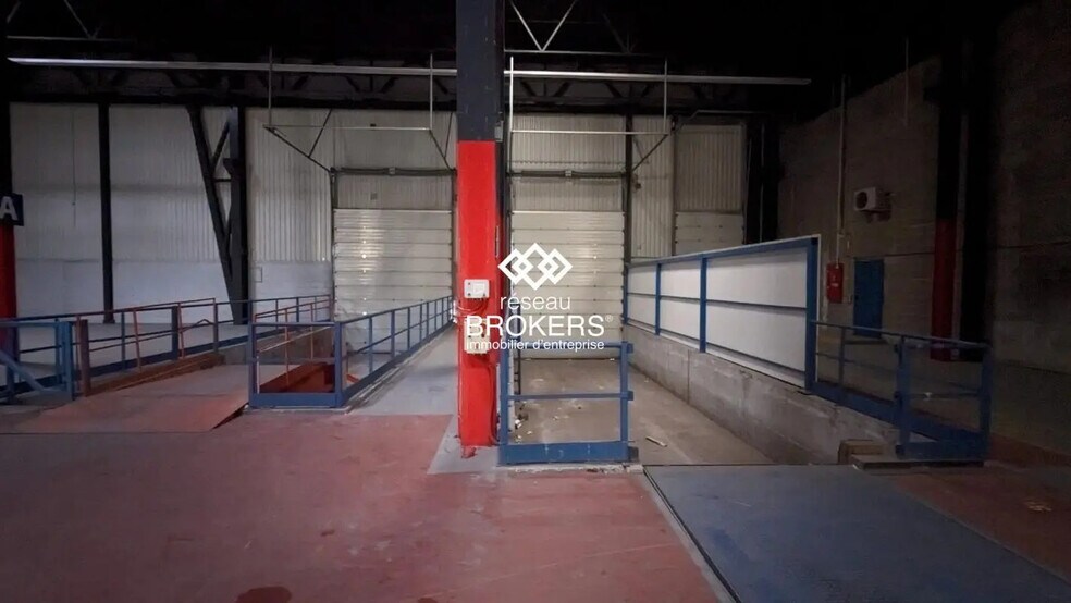 Industrial in Strasbourg for lease - Interior Photo - Image 2 of 6