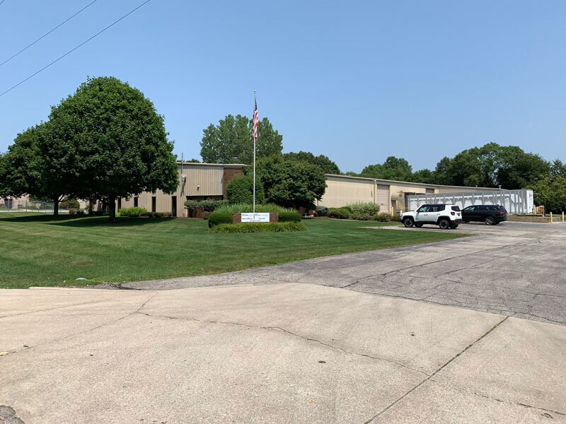 2904 Airport Pky, Elkhart, IN for sale Building Photo- Image 1 of 1