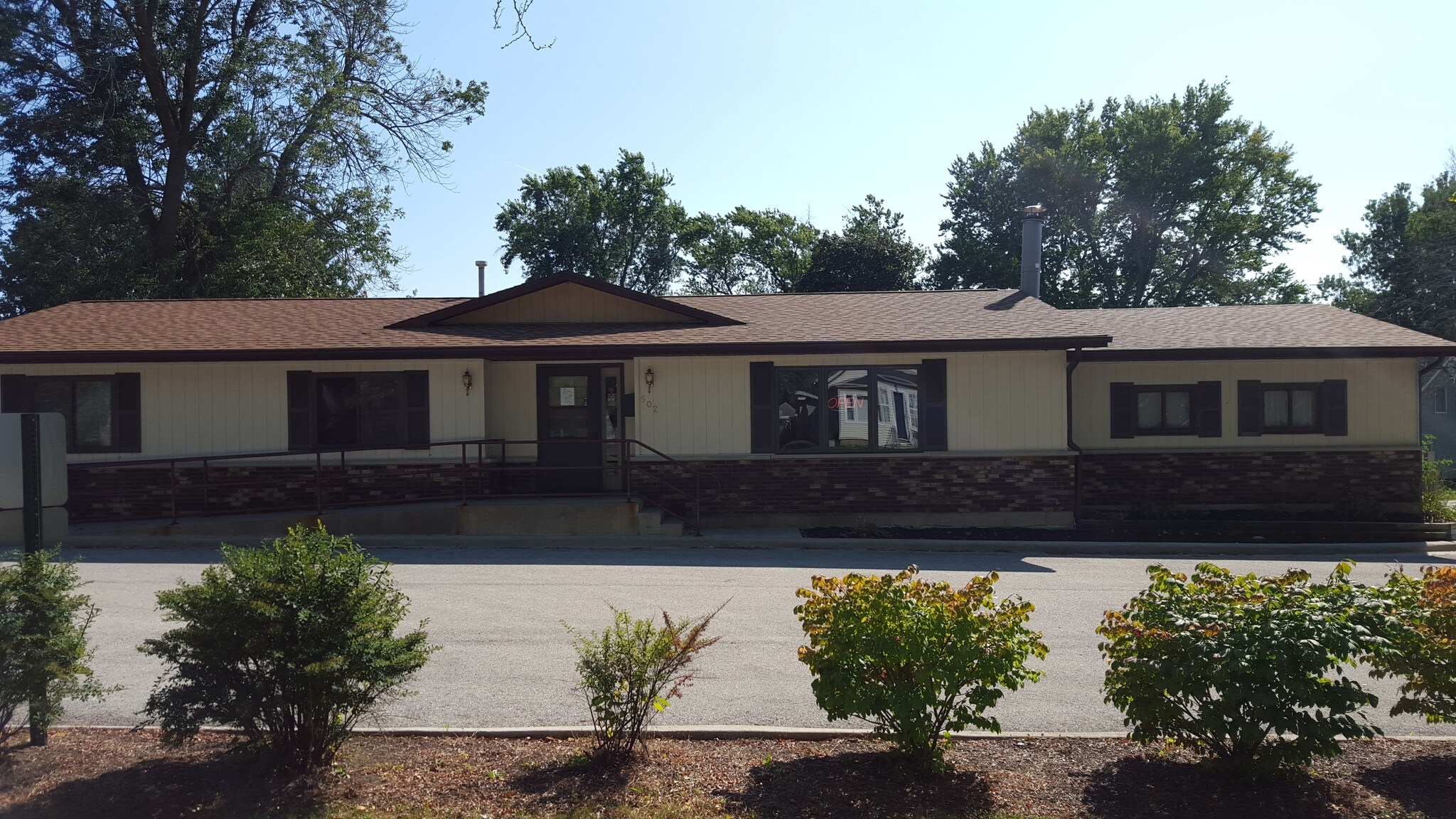 502 E Main St, Genoa, IL for sale Primary Photo- Image 1 of 1