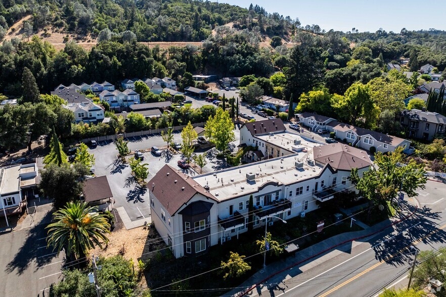 112 School House Ln, Geyserville, CA for lease - Building Photo - Image 3 of 3