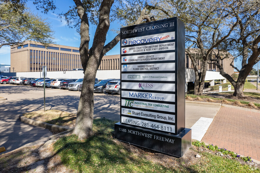 13105 Northwest Fwy, Houston, TX for lease - Building Photo - Image 3 of 18