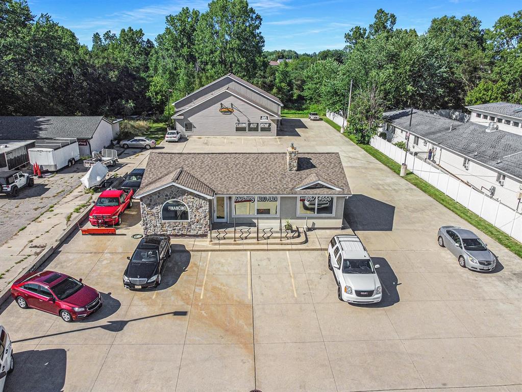1519 E Pierson Rd, Flushing, MI 48433 Flushing Auto Plaza