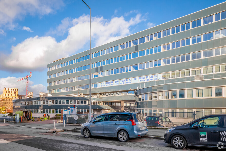 Office in Nanterre for lease - Building Photo - Image 3 of 7