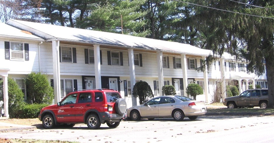 7-29 Homecrest Ave, Ware, MA for sale - Primary Photo - Image 1 of 1