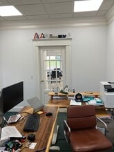 27 Pine St, New Canaan, CT for sale Interior Photo- Image 2 of 4