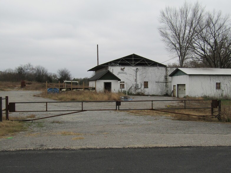 421 Holly Grove Rd, Lewisburg, TN 37091