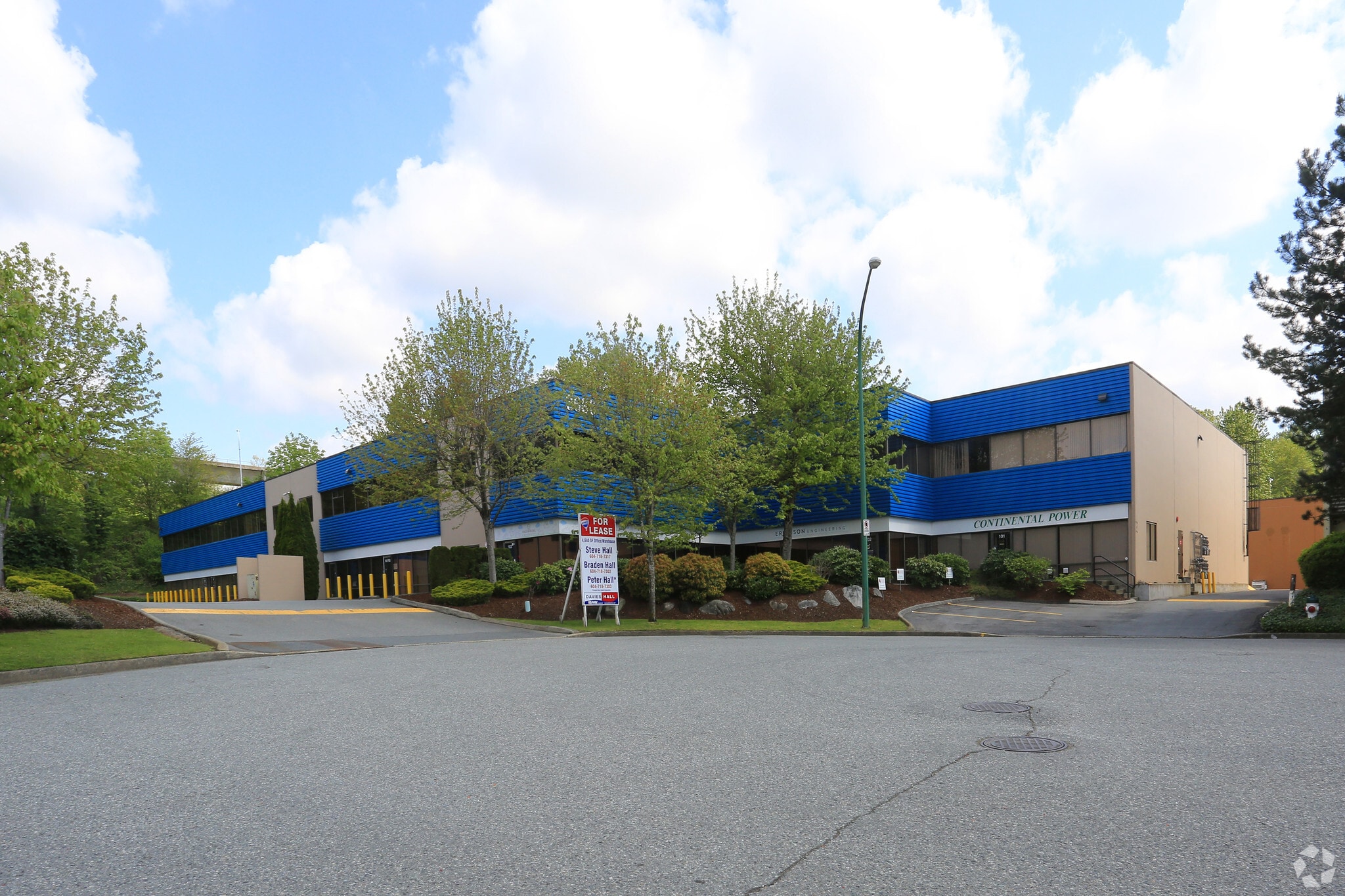 3680 Bonneville Pl, Burnaby, BC for lease Primary Photo- Image 1 of 3