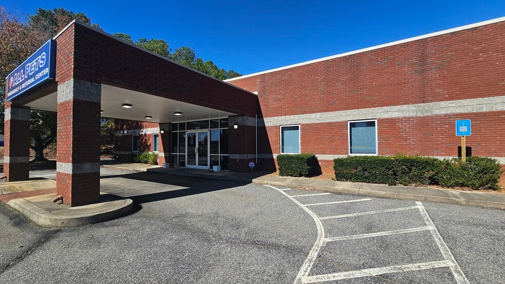 6460 Atlanta Hwy, Alpharetta, GA for lease - Building Photo - Image 3 of 31