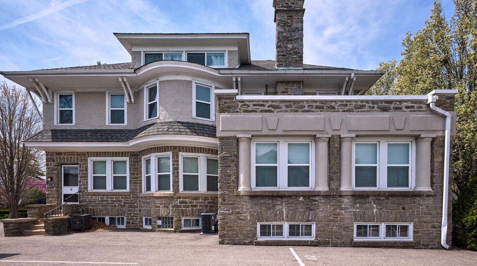 900 Greenwood Ave, Jenkintown, PA for sale - Primary Photo - Image 1 of 14