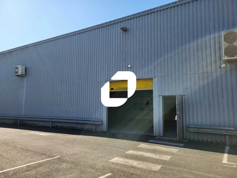 Industrial in Mérignac for lease - Building Photo - Image 1 of 6