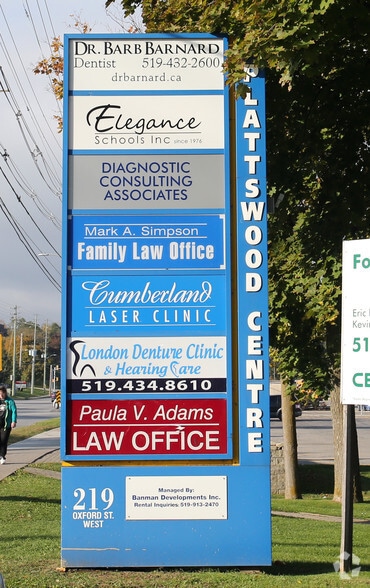 219 Oxford St W, London, ON for lease - Building Photo - Image 2 of 4