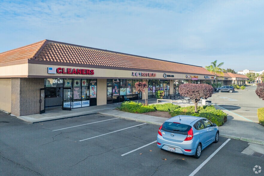 35201-35233 Newark Blvd, Newark, CA for lease - Primary Photo - Image 3 of 10