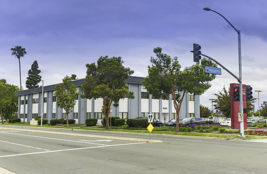 3055 W Orange Ave, Anaheim, CA for lease - Building Photo - Image 1 of 7