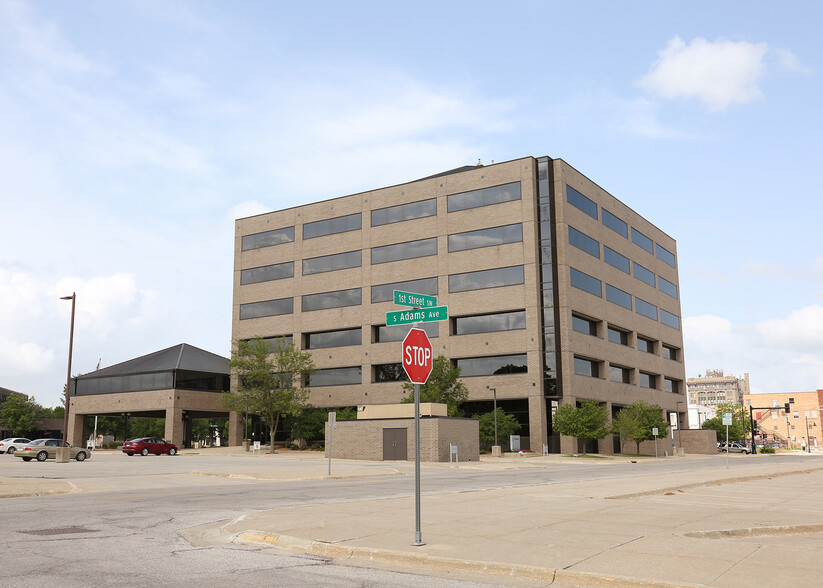 111 W State St, Mason City, IA for sale - Building Photo - Image 1 of 15