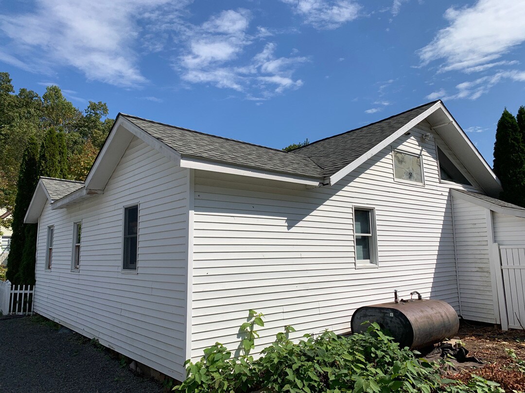 2 Thompson Rd, Old Saybrook, CT for sale Building Photo- Image 1 of 1