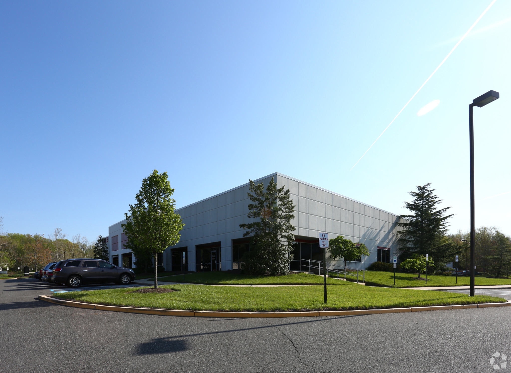 3 Terri Ln, Burlington, NJ for lease Primary Photo- Image 1 of 9