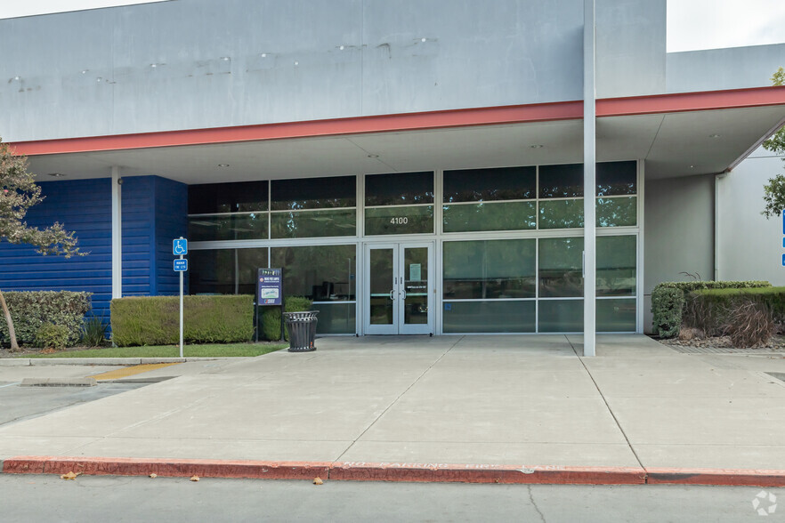 4100 Duckhorn Dr, Sacramento, CA for lease - Building Photo - Image 2 of 11