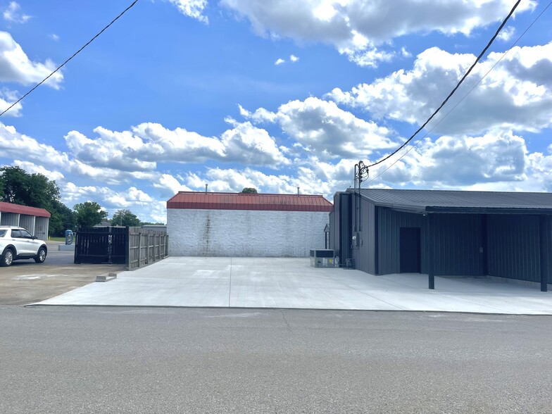 341 Darnell Mealer Rd, Lewisburg, TN for lease - Building Photo - Image 2 of 7