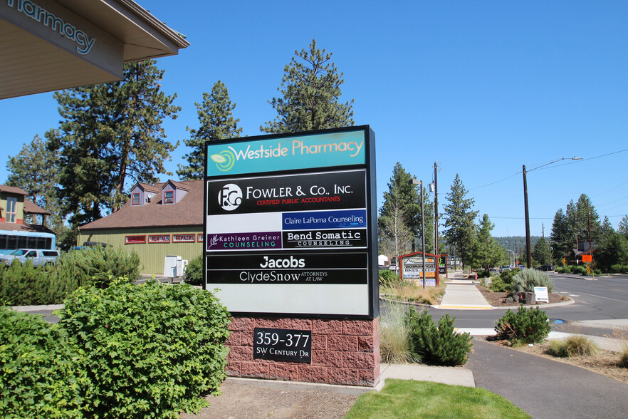 377 SW Century Dr, Bend, OR for lease - Building Photo - Image 2 of 7