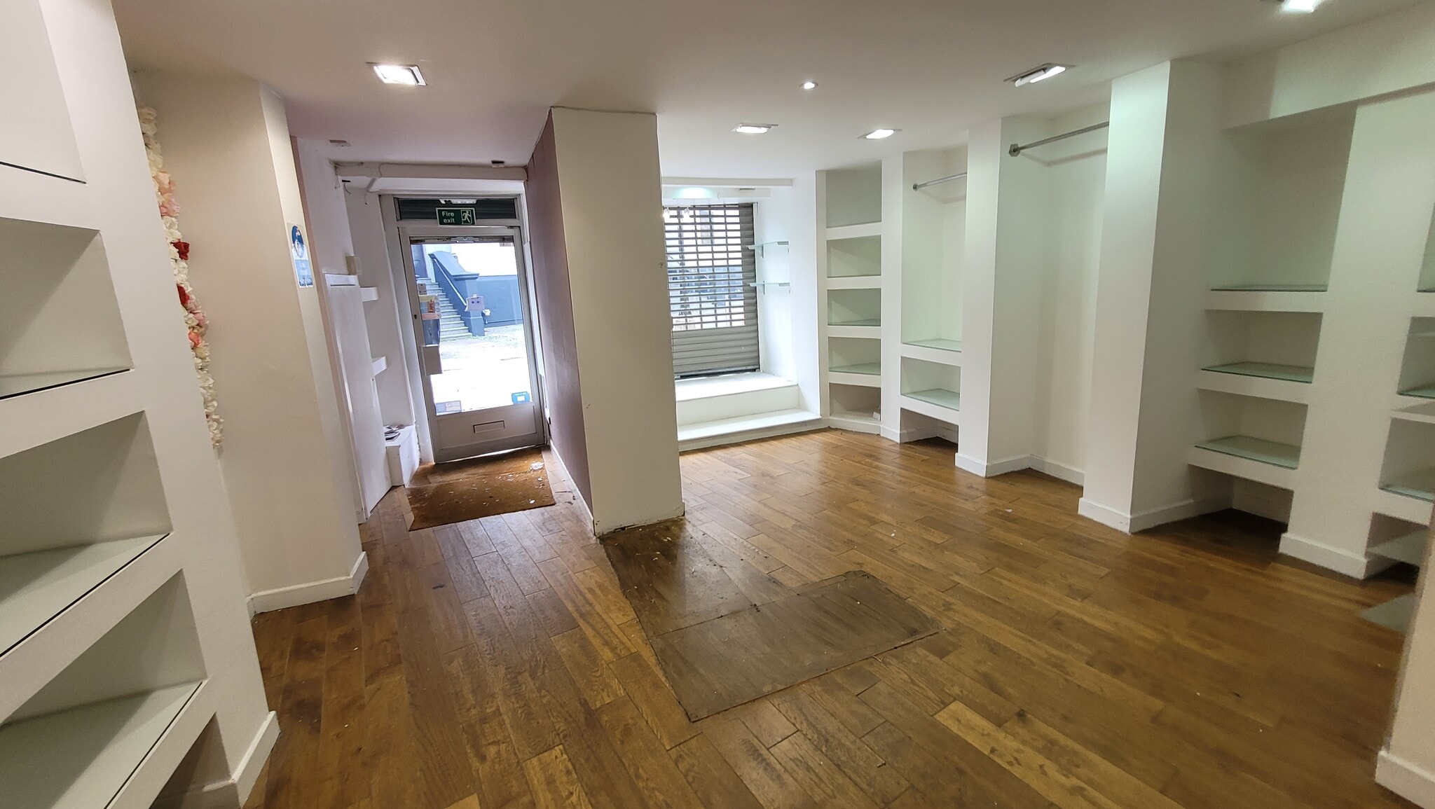 17 Bank St, Kilmarnock for lease Interior Photo- Image 1 of 6