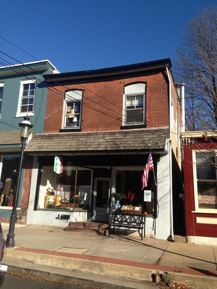 31 S State St Newtown Pa 18940 Retail For Lease Loopnet Com