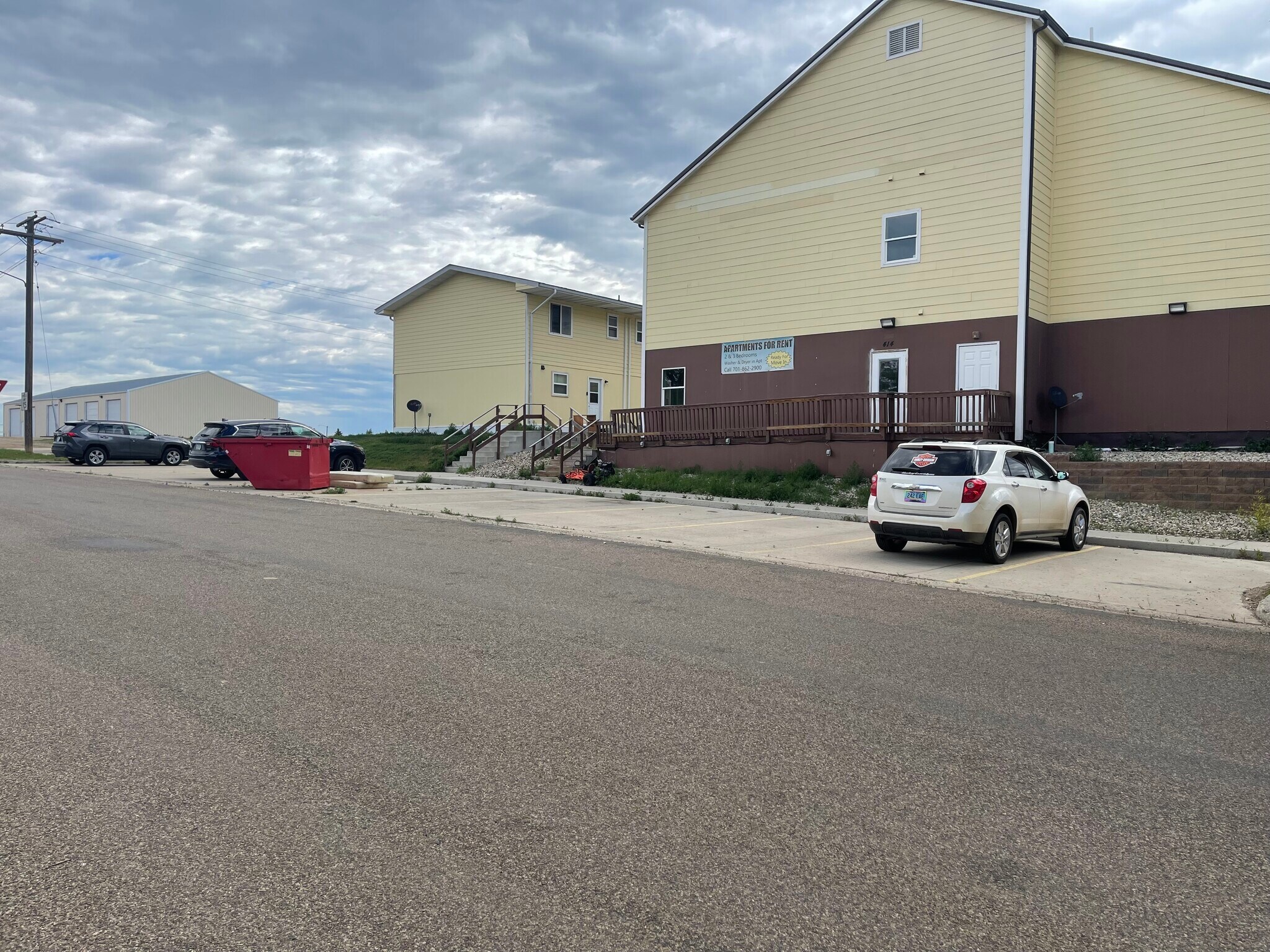 11 5th Ave NW, Parshall, ND 58770 Apartment Complex