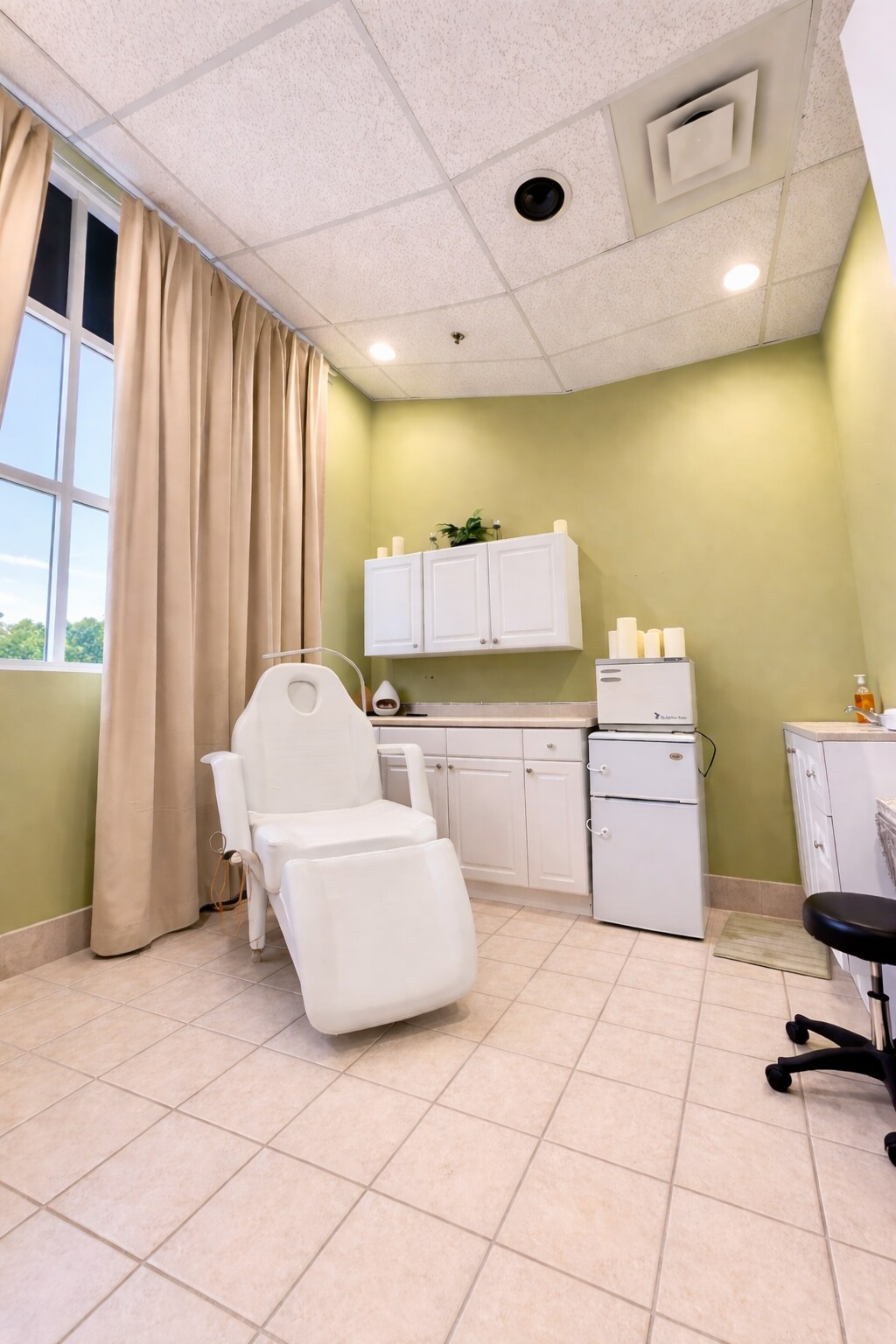 10330-10344 Main St, Fairfax, VA for lease Interior Photo- Image 1 of 3