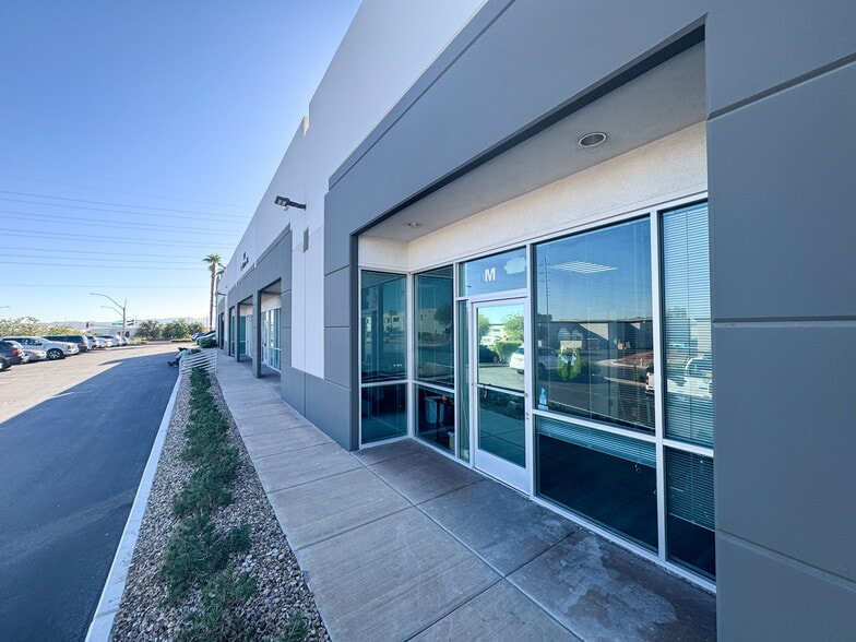 149 N Gibson Rd, Henderson, NV for lease - Building Photo - Image 2 of 6