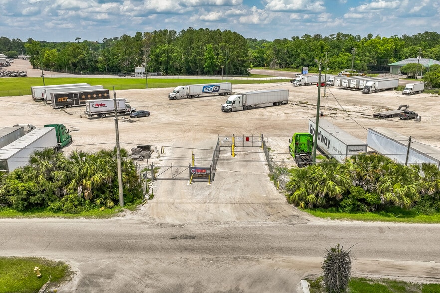 3401 Clifford Ln, Jacksonville, FL for lease - Aerial - Image 1 of 4