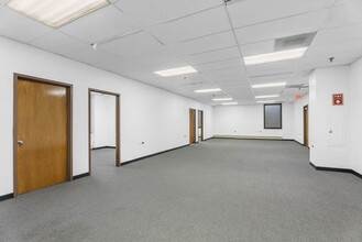 288 N Broad St, Elizabeth, NJ for lease Interior Photo- Image 2 of 5