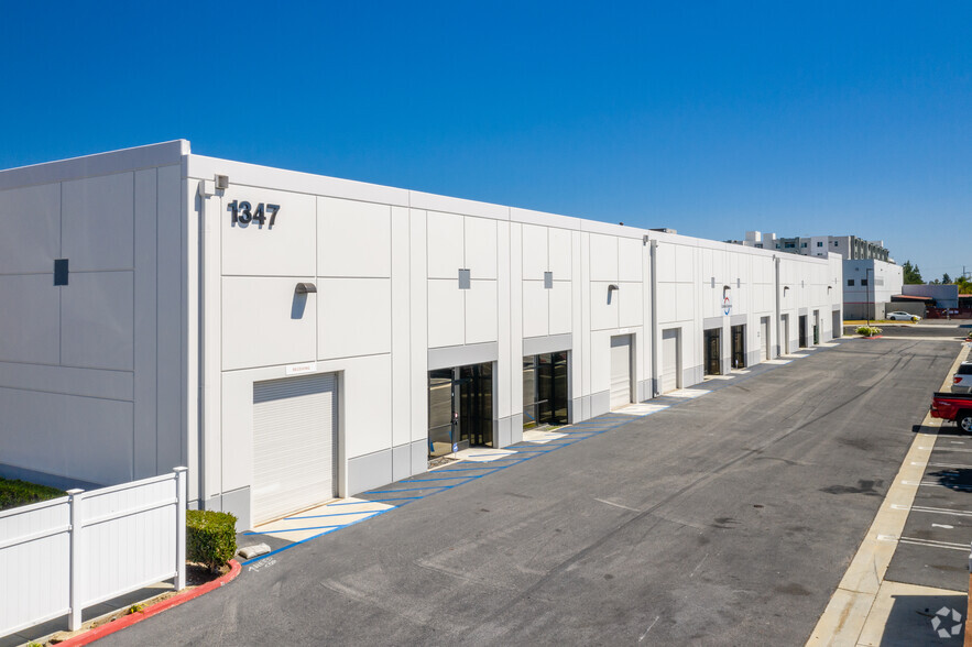 1347 W Storm Pky, Torrance, CA for lease - Building Photo - Image 3 of 6