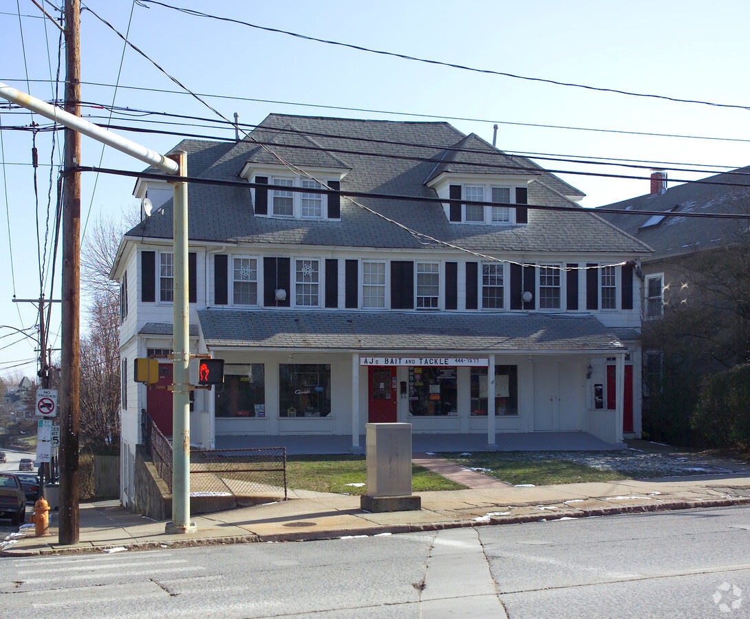 212214 Montauk Ave, New London, CT 06320