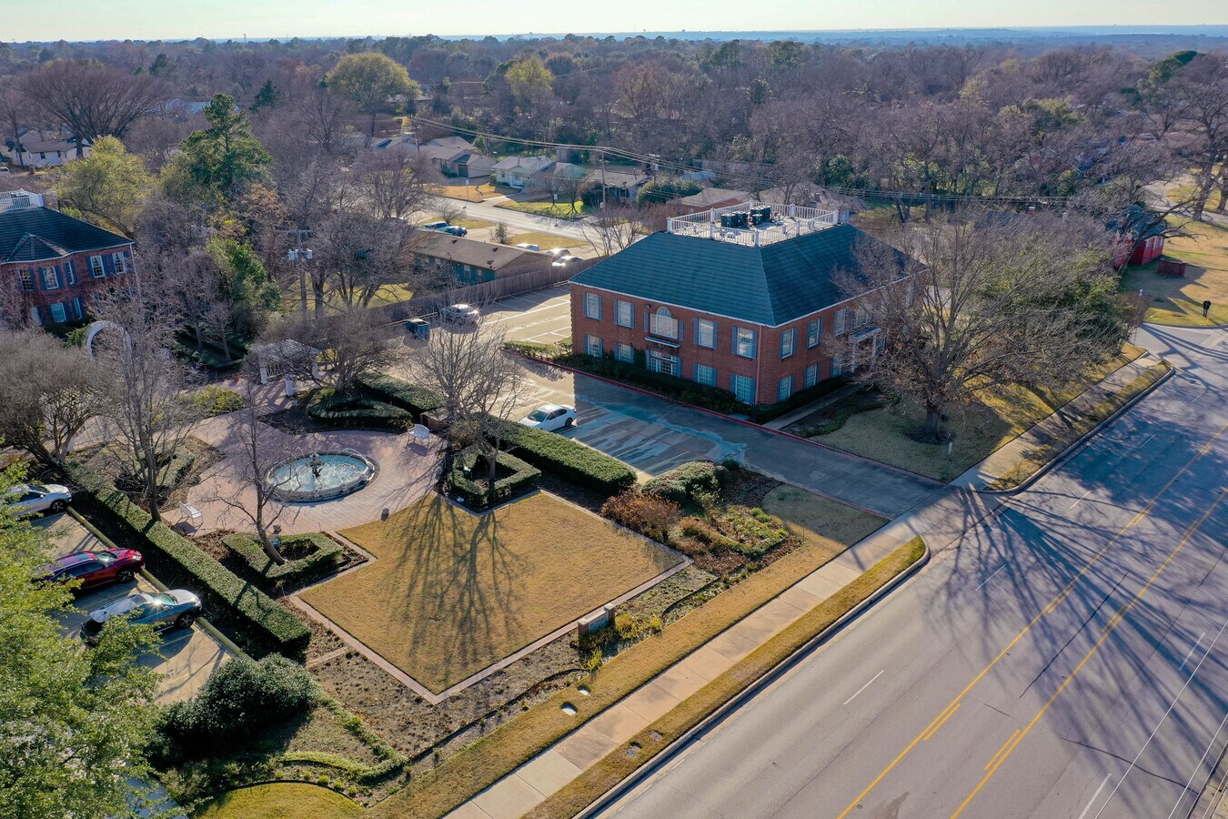 1408 W Abram St, Arlington, TX 76013