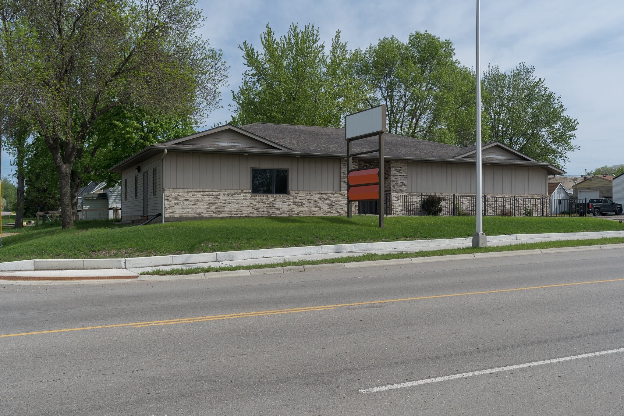 608 Walnut Ave, Madison Lake, MN for sale Building Photo- Image 1 of 1