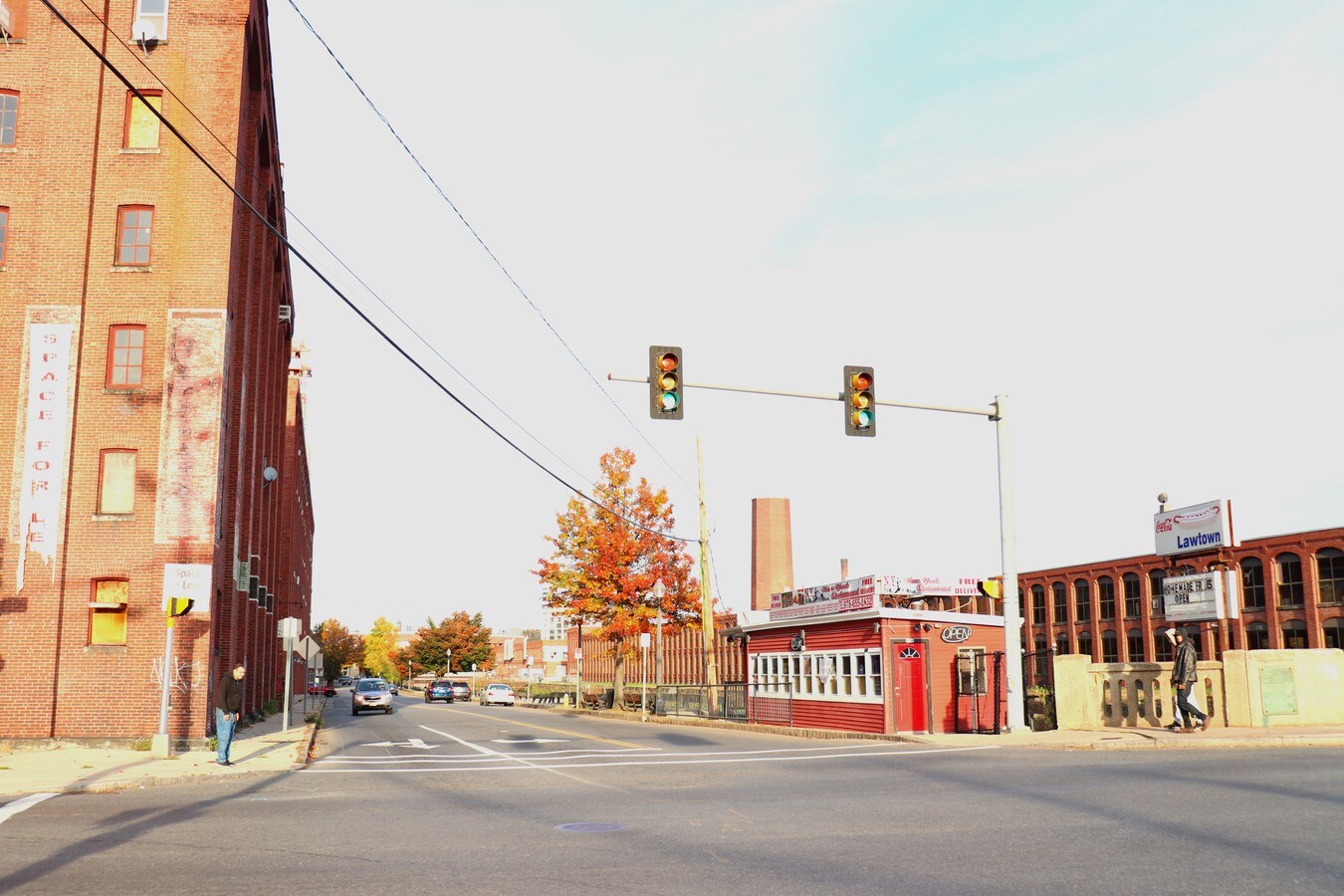 606 Canal St, Lawrence, MA 01840