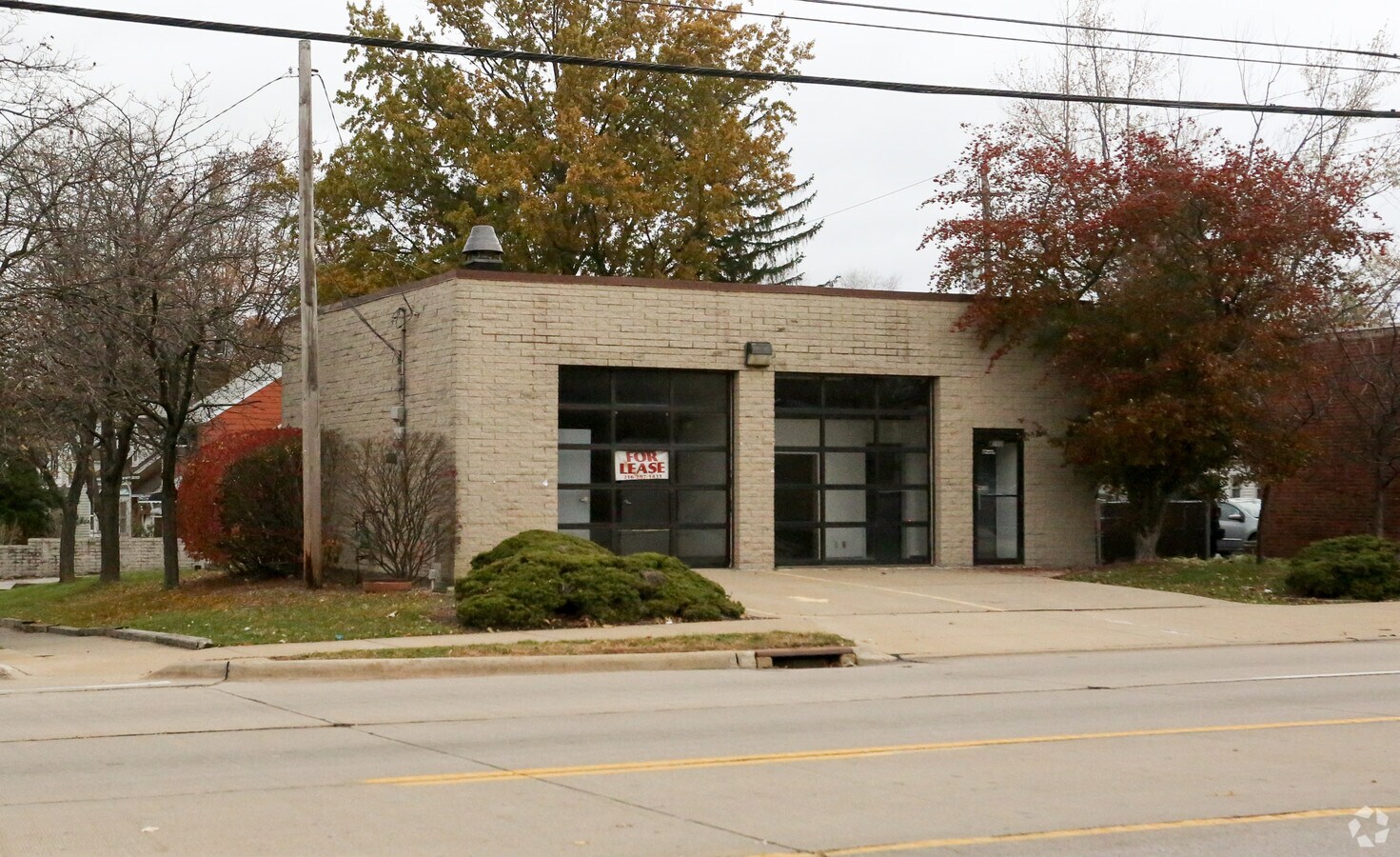 4117 Mayfield Rd, South Euclid, OH 44121