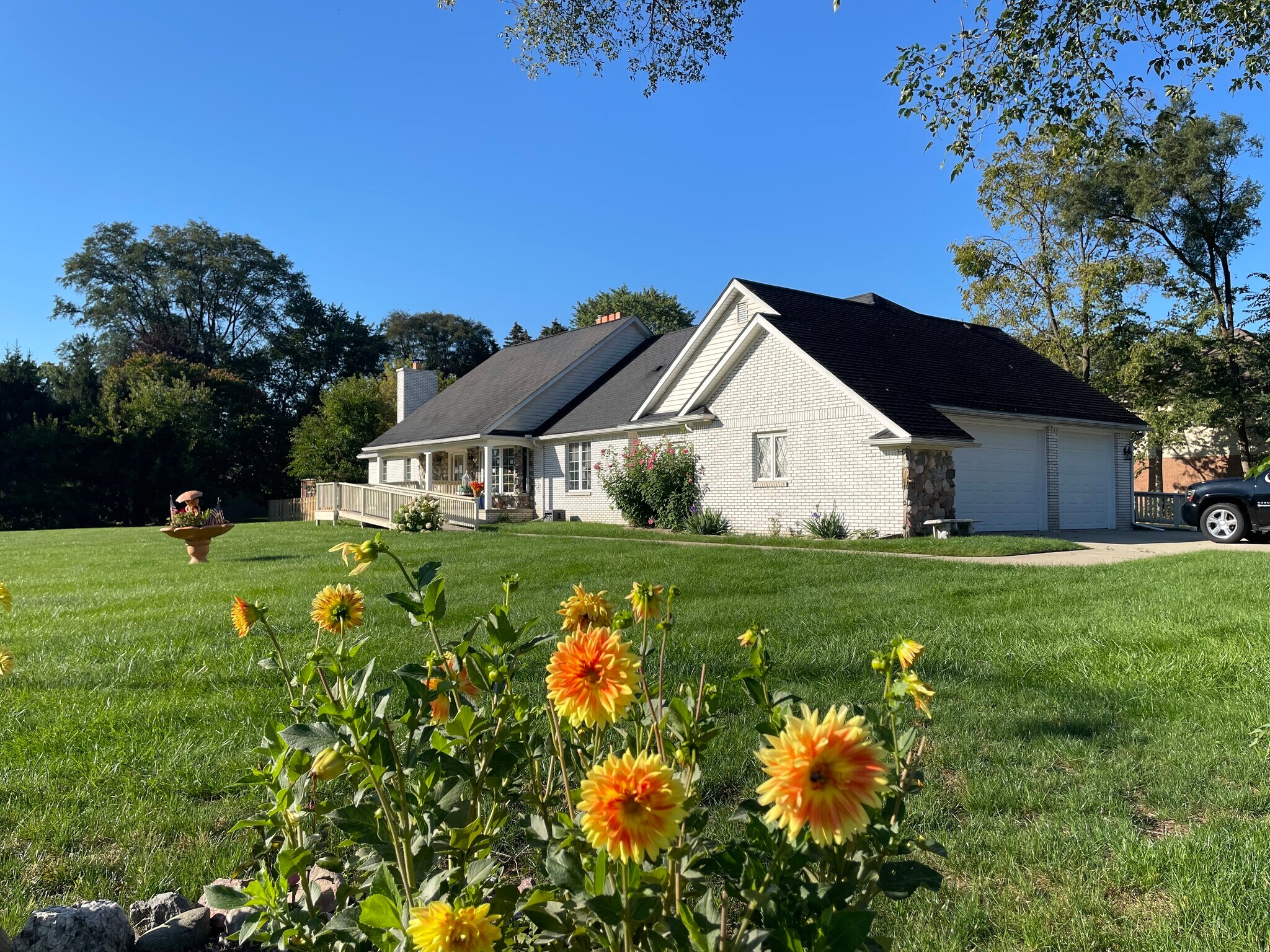 5589 John R Rd, Troy, MI 48085