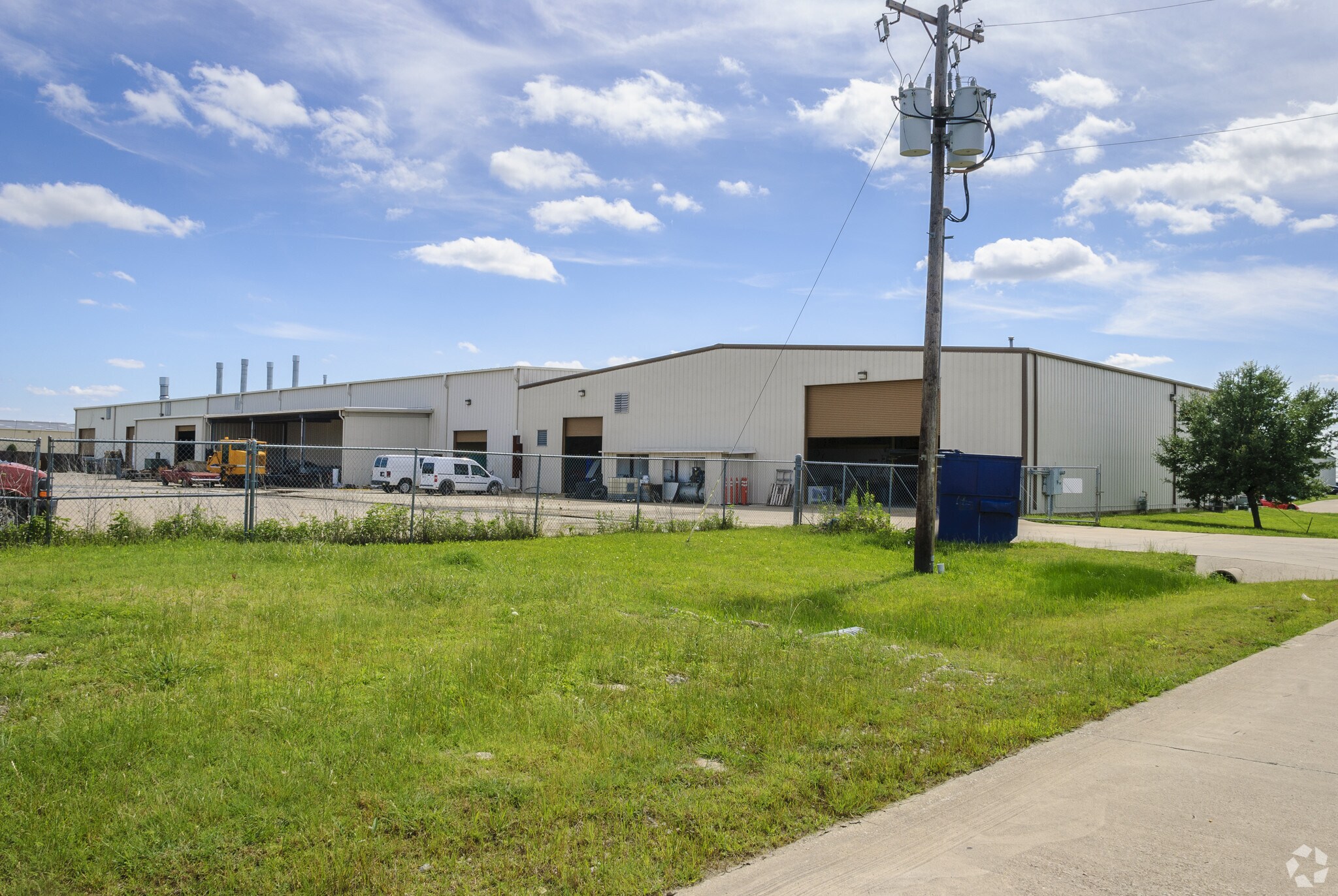 201 Metro Dr, Terrell, TX for sale Primary Photo- Image 1 of 7