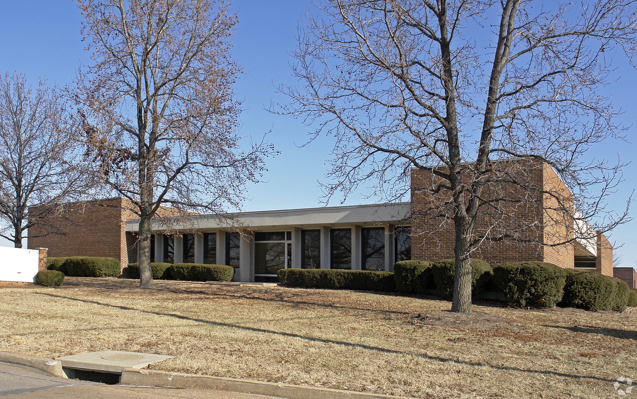 781 Rudder Rd, Fenton, MO for lease Building Photo- Image 1 of 8